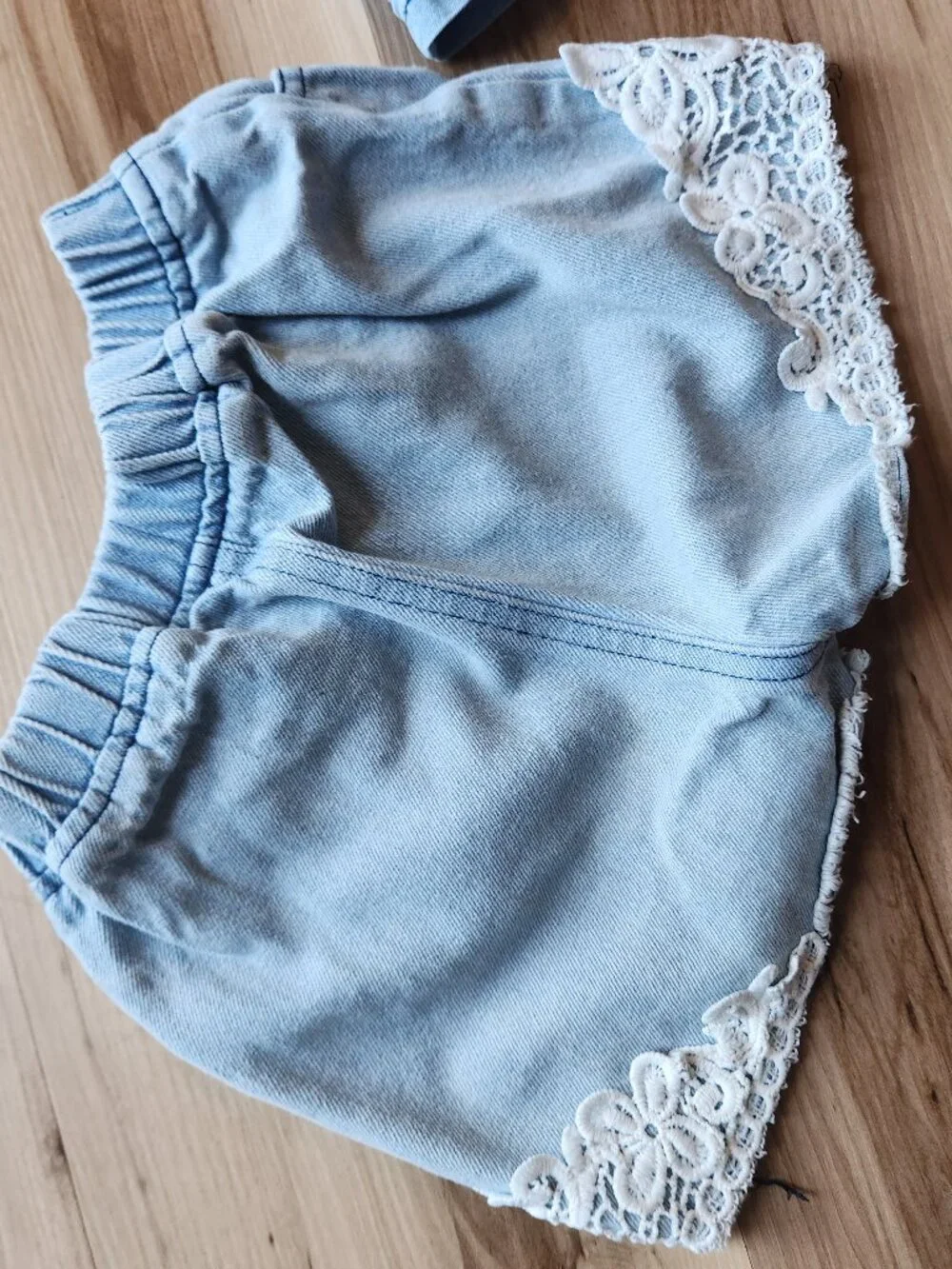 Little girl decorative lacey and floral jean shorts bundle size 5-6